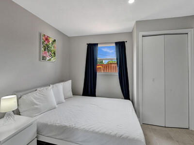 337 SW 8th Avenue, Delray Beach, FL 33444