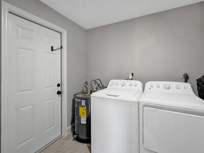 337 SW 8th Avenue, Delray Beach, FL 33444