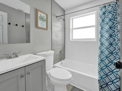 337 SW 8th Avenue, Delray Beach, FL 33444