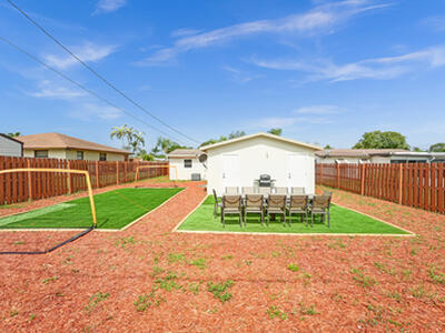 337 SW 8th Avenue, Delray Beach, FL 33444