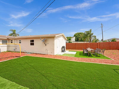 337 SW 8th Avenue, Delray Beach, FL 33444