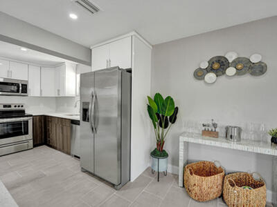 337 SW 8th Avenue, Delray Beach, FL 33444