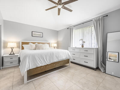 844 Club Drive, Palm Beach Gardens, FL 33418