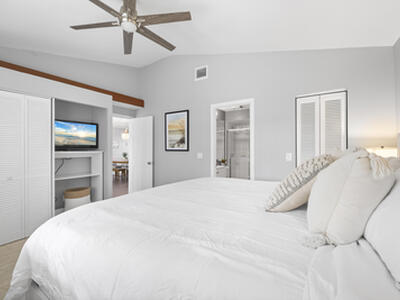 844 Club Drive, Palm Beach Gardens, FL 33418