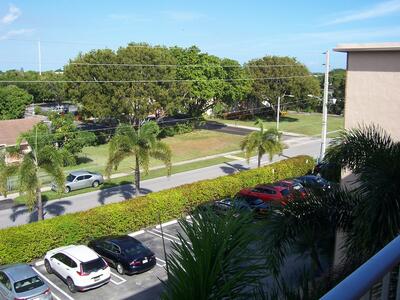 300 NE 26th Avenue, Boynton Beach, FL 33435