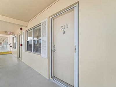 3915 S Flagler Drive S, West Palm Beach, FL 33405