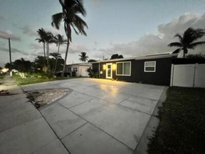 200 NE 56 Street, Oakland Park, FL 33334