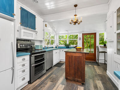 708 SE Riverside Drive, Stuart, FL 34994