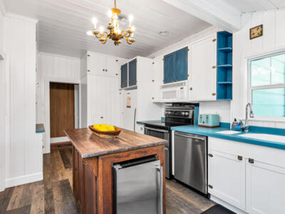 708 SE Riverside Drive, Stuart, FL 34994