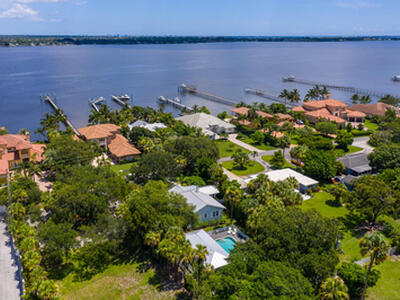 708 SE Riverside Drive, Stuart, FL 34994