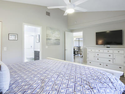 222 Club Drive, Palm Beach Gardens, FL 33418