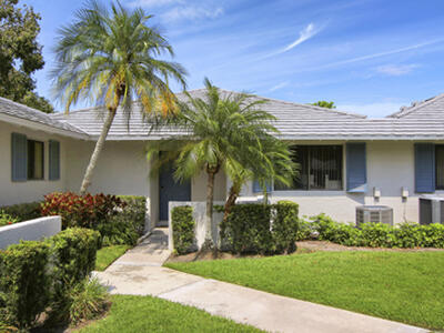 222 Club Drive, Palm Beach Gardens, FL 33418