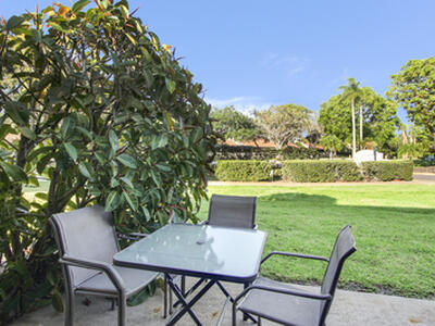 222 Club Drive, Palm Beach Gardens, FL 33418