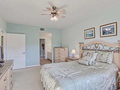 800 Uno Lago Drive, Juno Beach, FL 33408