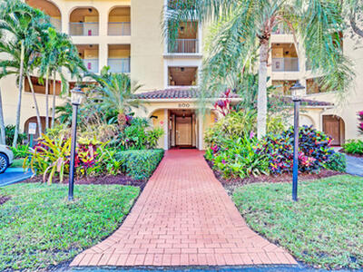 800 Uno Lago Drive, Juno Beach, FL 33408