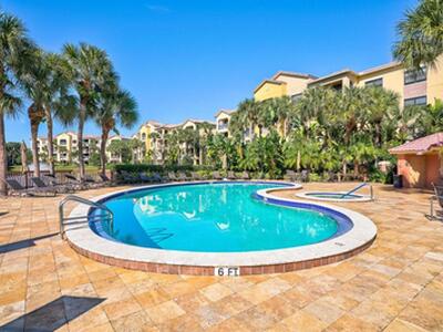 800 Uno Lago Drive, Juno Beach, FL 33408