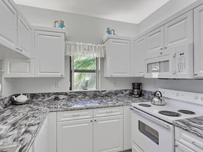 800 Uno Lago Drive, Juno Beach, FL 33408