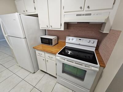 722 Ridge Road, Lantana, FL 33462