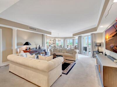300 SE 5th Avenue