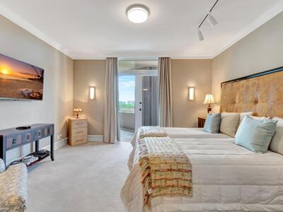 300 SE 5th Avenue, Boca Raton, FL 33432