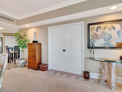 300 SE 5th Avenue, Boca Raton, FL 33432