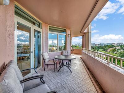 300 SE 5th Avenue, Boca Raton, FL 33432