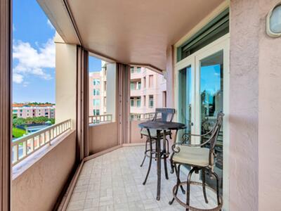 300 SE 5th Avenue, Boca Raton, FL 33432