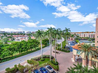 300 SE 5th Avenue, Boca Raton, FL 33432