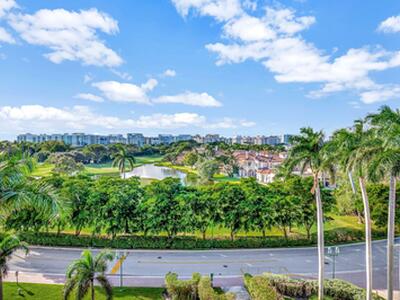 300 SE 5th Avenue, Boca Raton, FL 33432