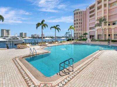 300 SE 5th Avenue, Boca Raton, FL 33432
