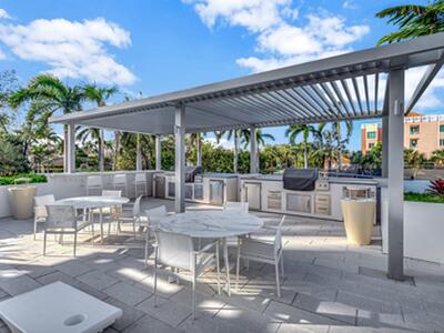 300 SE 5th Avenue, Boca Raton, FL 33432