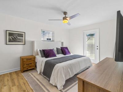 300 NE 7th Street, Boca Raton, FL 33432