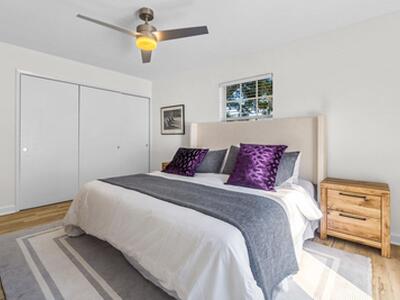 300 NE 7th Street, Boca Raton, FL 33432