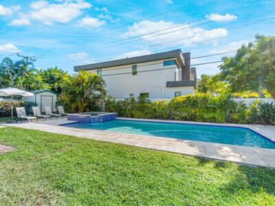 300 NE 7th Street, Boca Raton, FL 33432