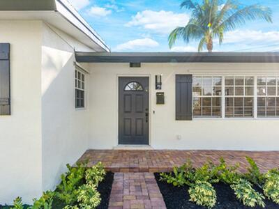 300 NE 7th Street, Boca Raton, FL 33432