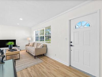 300 NE 7th Street, Boca Raton, FL 33432