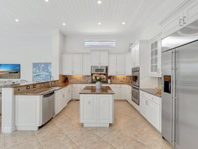 15652 Glencrest Avenue, Delray Beach, FL 33446