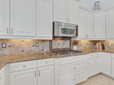 15652 Glencrest Avenue, Delray Beach, FL 33446