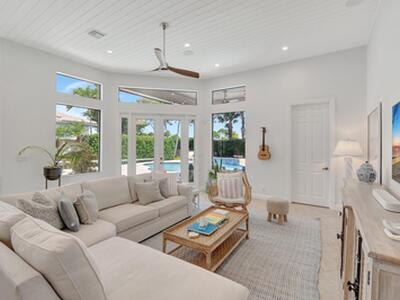 15652 Glencrest Avenue, Delray Beach, FL 33446