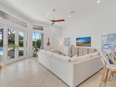 15652 Glencrest Avenue, Delray Beach, FL 33446
