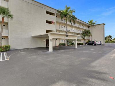 130 NE 26th Avenue, Boynton Beach, FL 33435