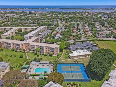 130 NE 26th Avenue, Boynton Beach, FL 33435