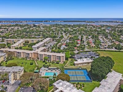 130 NE 26th Avenue, Boynton Beach, FL 33435