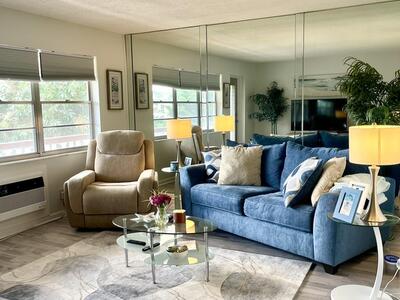 211 Dorchester I