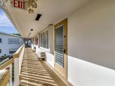 145 Bedford F, West Palm Beach, FL 33417