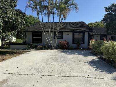 1392 Riverside Circle, Wellington, FL 33414