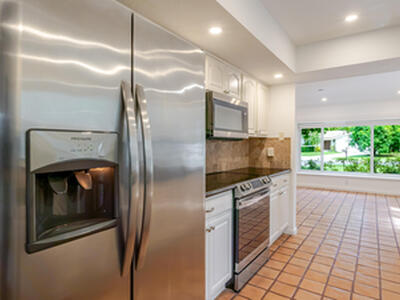 3069 NW 27th Terrace, Boca Raton, FL 33434