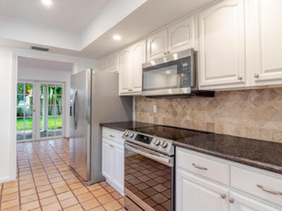 3069 NW 27th Terrace, Boca Raton, FL 33434