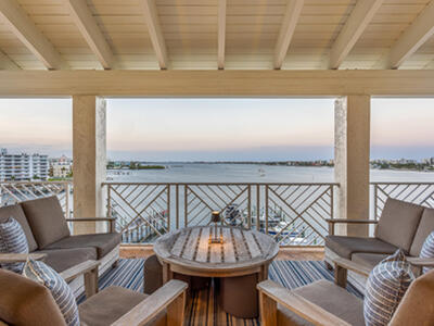 309 E Ocean Avenue