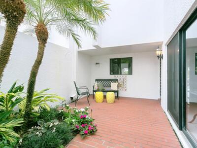 1908 Presidential Way, West Palm Beach, FL 33401